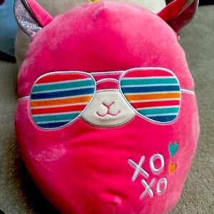 5 Squishmellows bundle.